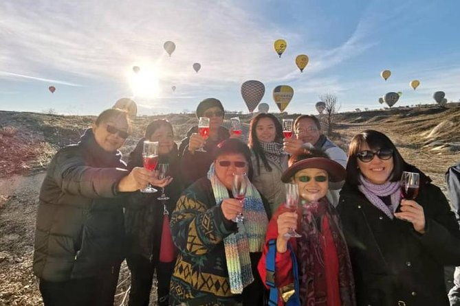 hot-air-balloon-ride-cappadocia-goreme-champagne-party
