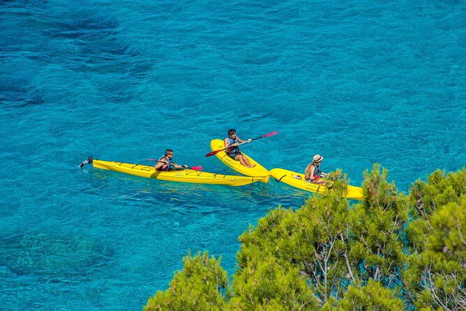 kayak-tour-to-malgrats-islands-from-santa-ponsa