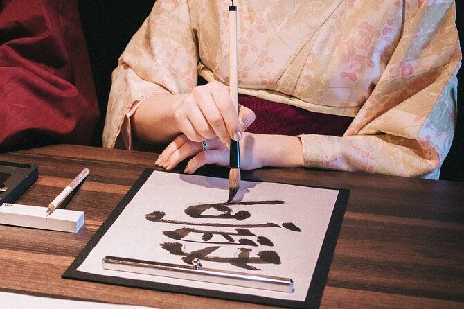 kimono-tea-ceremony-experience-at-kyoto-oritsuruya-nishiki