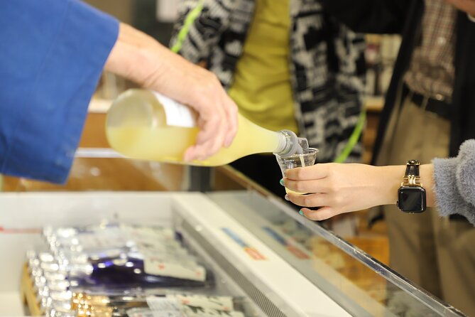 kobe-sake-walking-tour-in-japans-top-sake-breweries