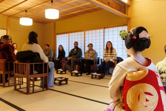 kyoto-geisha-encounter-and-cultural-gion-walking-tour