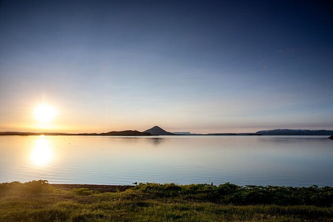 lake-myvatn-godafoss-small-group-tour-from-akureyri-port