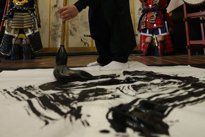 learning-bushido-zen-at-samurai-calligraphy-near-osaka-castle