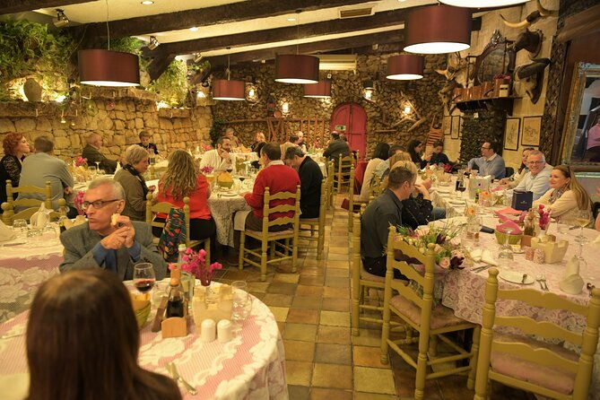 maltese-traditional-dinner-and-folklore-show-with-transfers