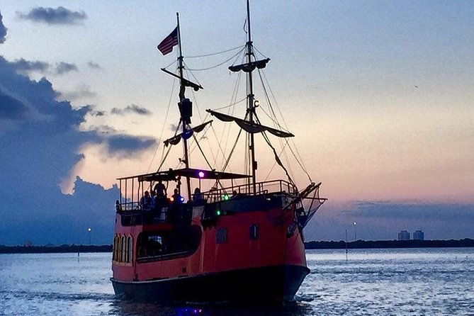miami-pirate-boat-tour-skyline-millionaires-homes