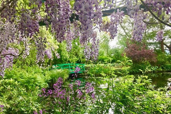 monets-gardens-house-with-art-historian-private-giverny-tour-from-paris