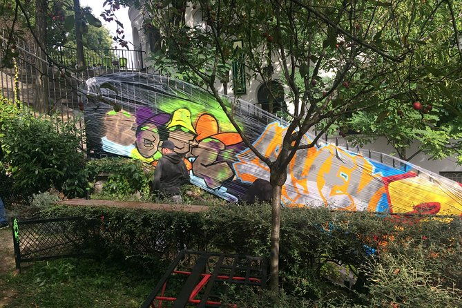 montmartre-street-art-tour-with-an-artist