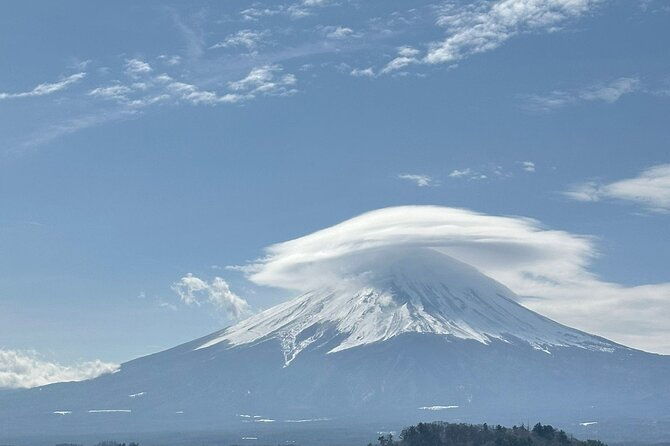muslim-friendly-mount-fuji-tour-with-english-speaking-chauffeur