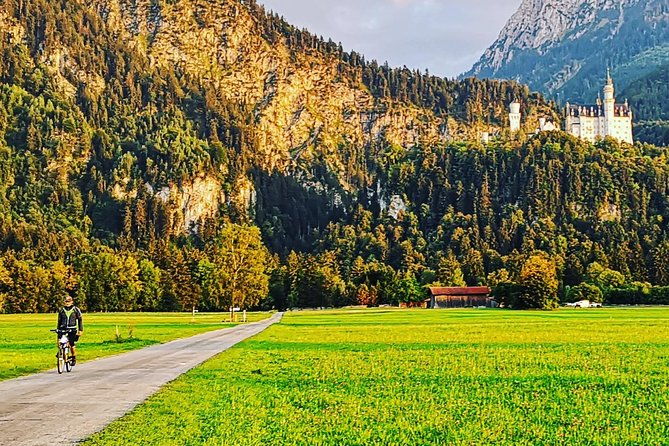 neuschwanstein-castle-by-bus-incl-bike-ride-or-hohenschwangau