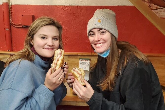 new-orleans-food-walking-tour-of-the-french-quarter-with-small-group-option