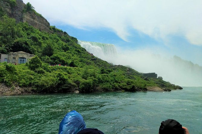 niagara-falls-in-1-day-tour-of-american-and-canadian-sides