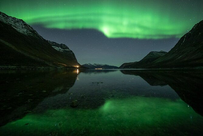 northern-lights-expedition-with-arctic-photo-guide-max-6-guests