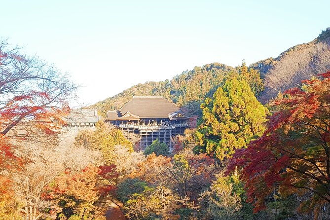 off-the-beaten-path-hike-through-kyotos-best-spots