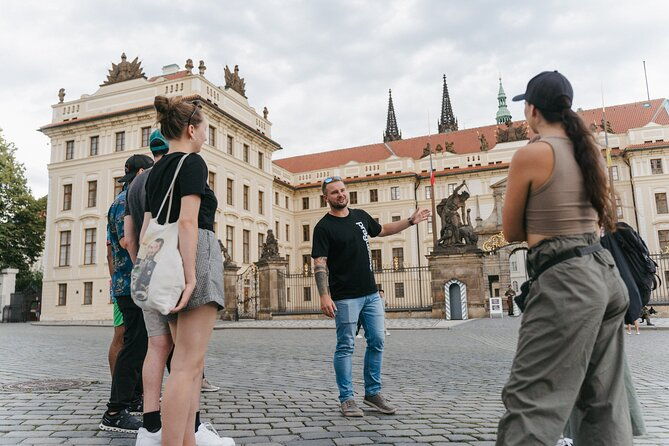 one-prague-tour-the-castle-side-with-local-food-beer-%ef%b8%8f