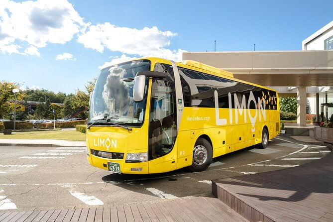 one-way-bus-from-takayama-to-osaka-via-shirakawago