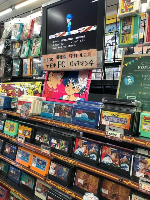 osaka-tour-otaku-dendentownmaid-cafeshoppingphoto-booth