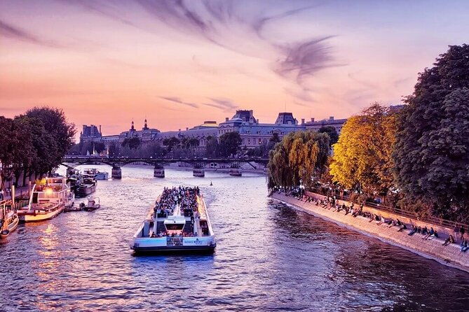 paris-one-hour-seine-river-cruise-with-recorded-commentary