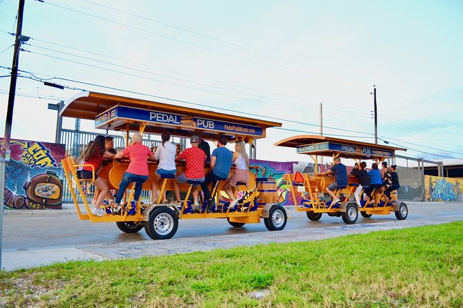 pedal-pub-miami-wynwood-graffiti-bar-tour-private-ride