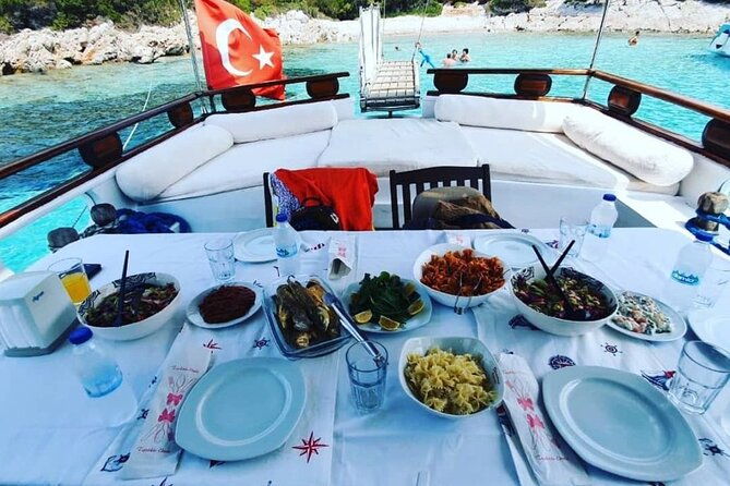 private-6-hour-boat-tour-with-lunch-in-bodrum-bays