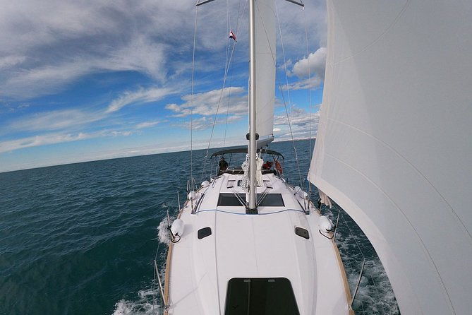 private-day-charter-on-amazing-mowgli