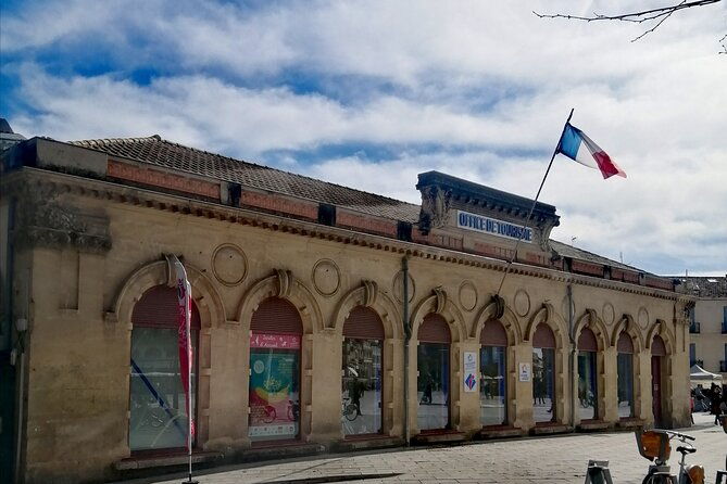 private-discovery-of-montpellier-by-bike-taxi