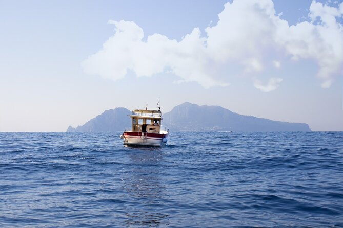 private-fishing-and-capri-tour-with-lunch-from-sorrento