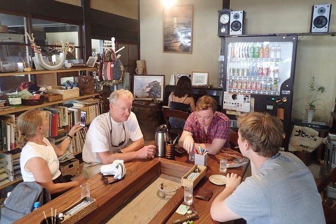private-group-local-food-tour-in-takayama