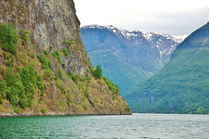 private-guided-tour-highlights-of-norway-trip-to-the-sognefjord-winter