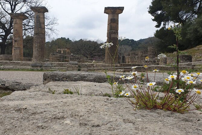 private-olympia-skip-the-line-tour-with-a-local-tour-guide