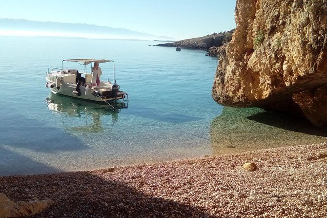 private-plavnik-island-half-day-boat-trip-with-capt-bobo