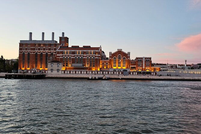 private-relaxing-sunset-tour-along-the-tagus-river