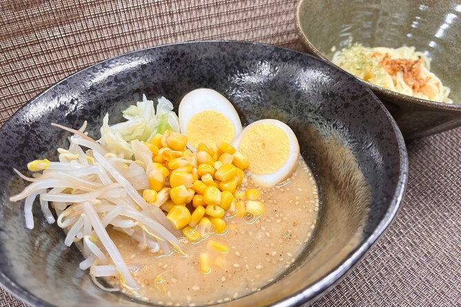 ramen-gyoza-onigiri-japanese-cooking-class-in-kyoto
