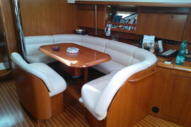 sailing-boat-from-santa-teresa-di-gallura-to-the-maddalena-archipelago