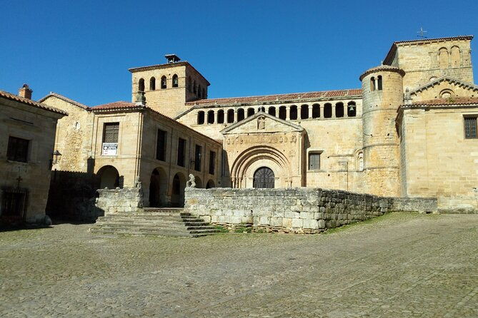 santillana-del-mar-altamira-museum-with-tickets-small-groups