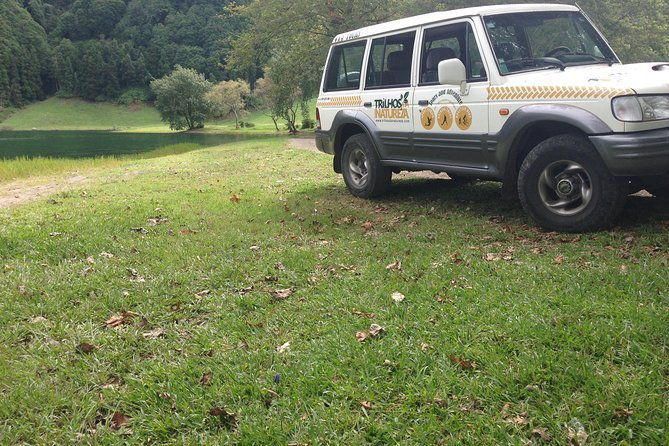 scenic-trails-of-sete-cidades-half-day-jeep-adventure