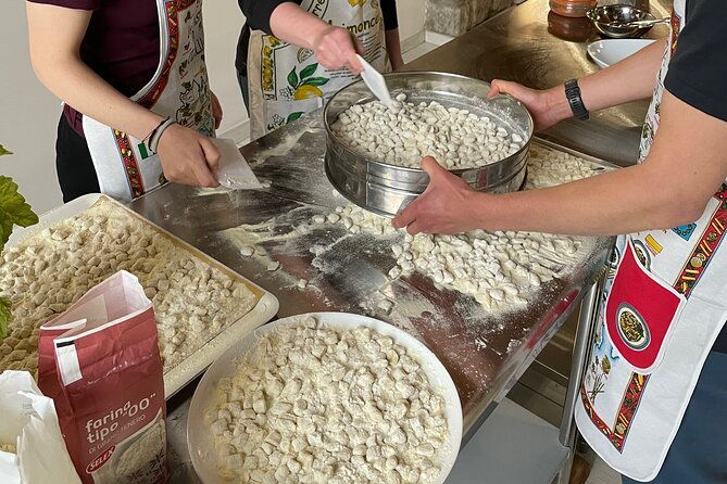 shared-cooking-class-with-fresh-garden-ingredients-in-sorrento