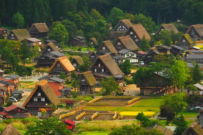 shirakawago-tour-english-speaking-driver-onlykanazawa-dep