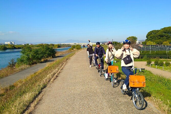 slow-cycling-tour-at-ujis-matcha-green-tea-fields-and-heritage