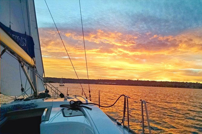 small-group-san-diego-sunset-sailing-excursion
