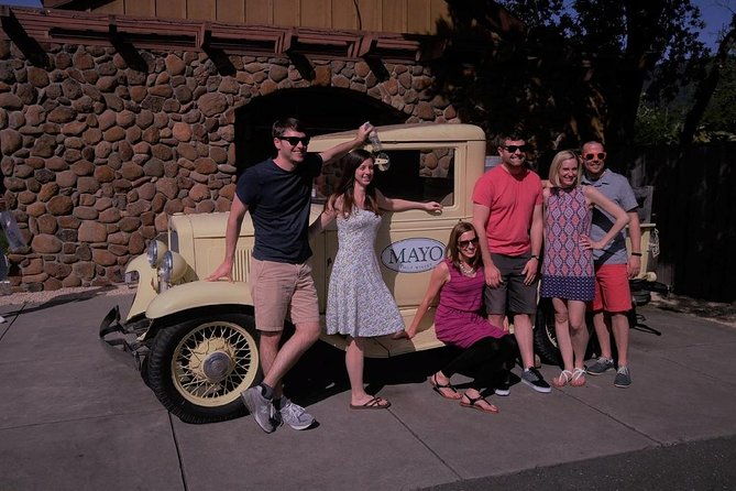 sonoma-valley-open-air-wine-trolley-tour