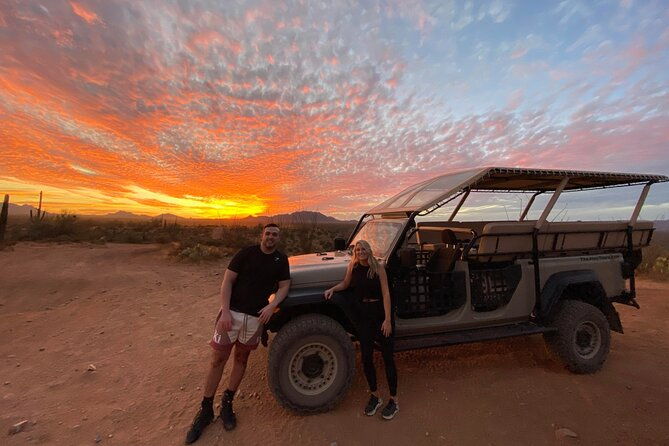 sonoran-desert-jeep-tour-at-sunset