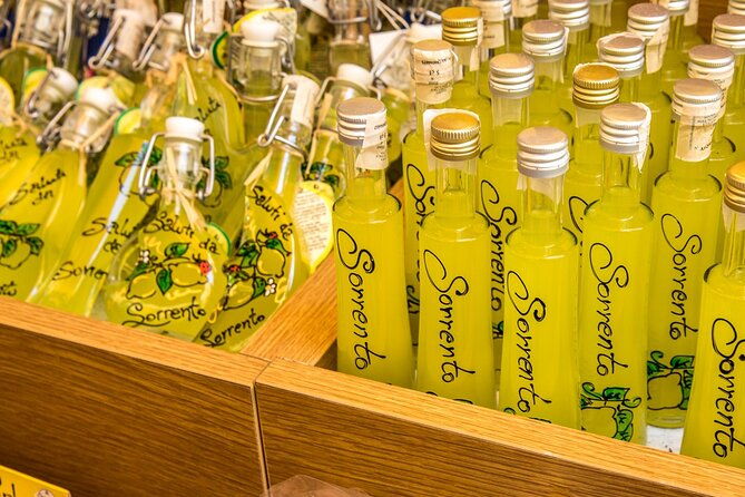 sorrento-walking-tour-with-local-tastings-and-historic-sights