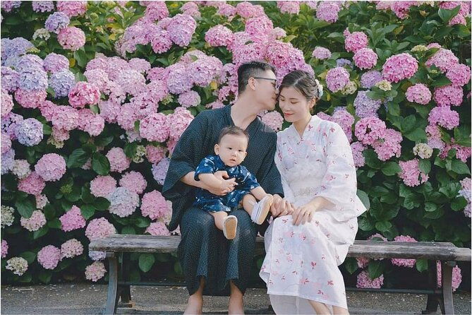 special-price-couple-2-people-kimono-commemorative-photo-shoot-in-asakusa-tokyo-hanayaka-kimono-yukata-rental-offer