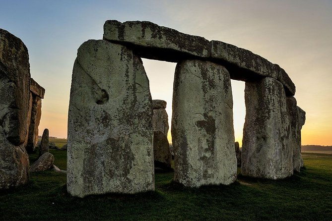 stonehenge-half-day-tour-from-london-with-admission-snack-pack