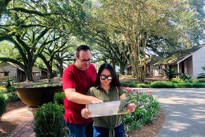 swamp-boat-ride-and-oak-alley-plantation-tour-from-new-orleans