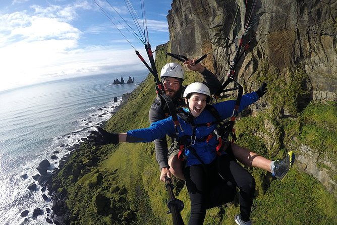 tandem-paragliding-flights-from-vik