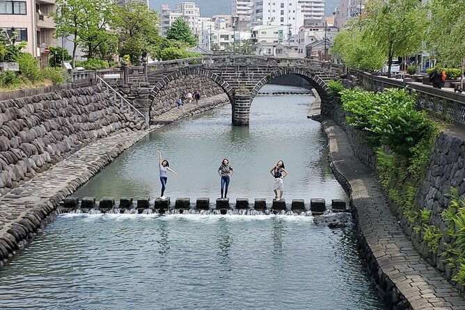 taste-local-life-nagasakis-historical-street-walking-tour