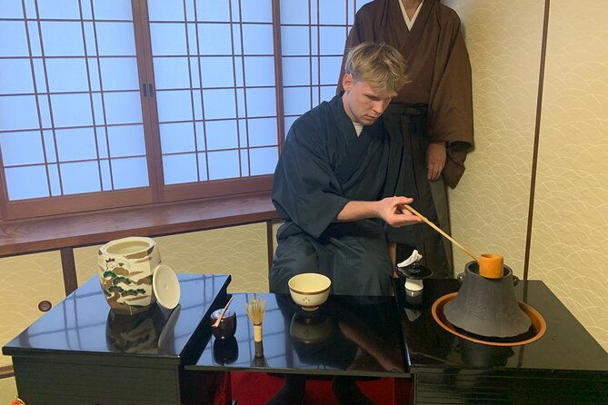 tea-ceremony-in-100-years-old-townhouse-with-tables-and-chairs