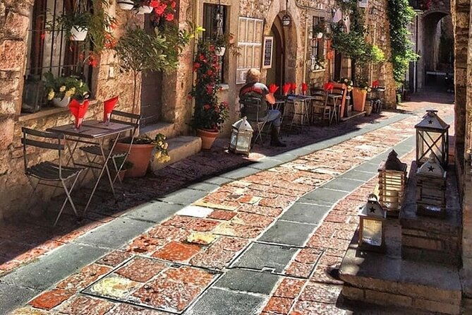 the-wonders-of-assisi-private-walking-tour