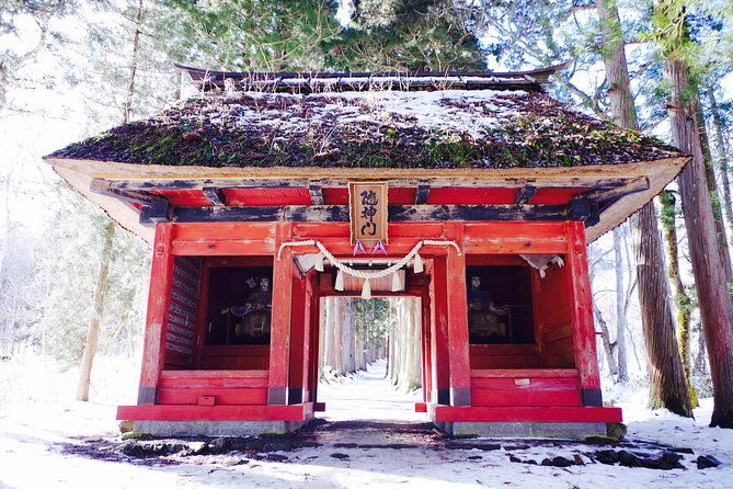 togakushi-shrine-hiking-trails-tour-with-soba-in-nagano-2